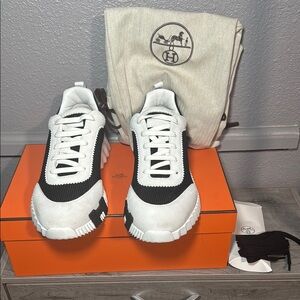 Hermès White and Black bounce Sneakers